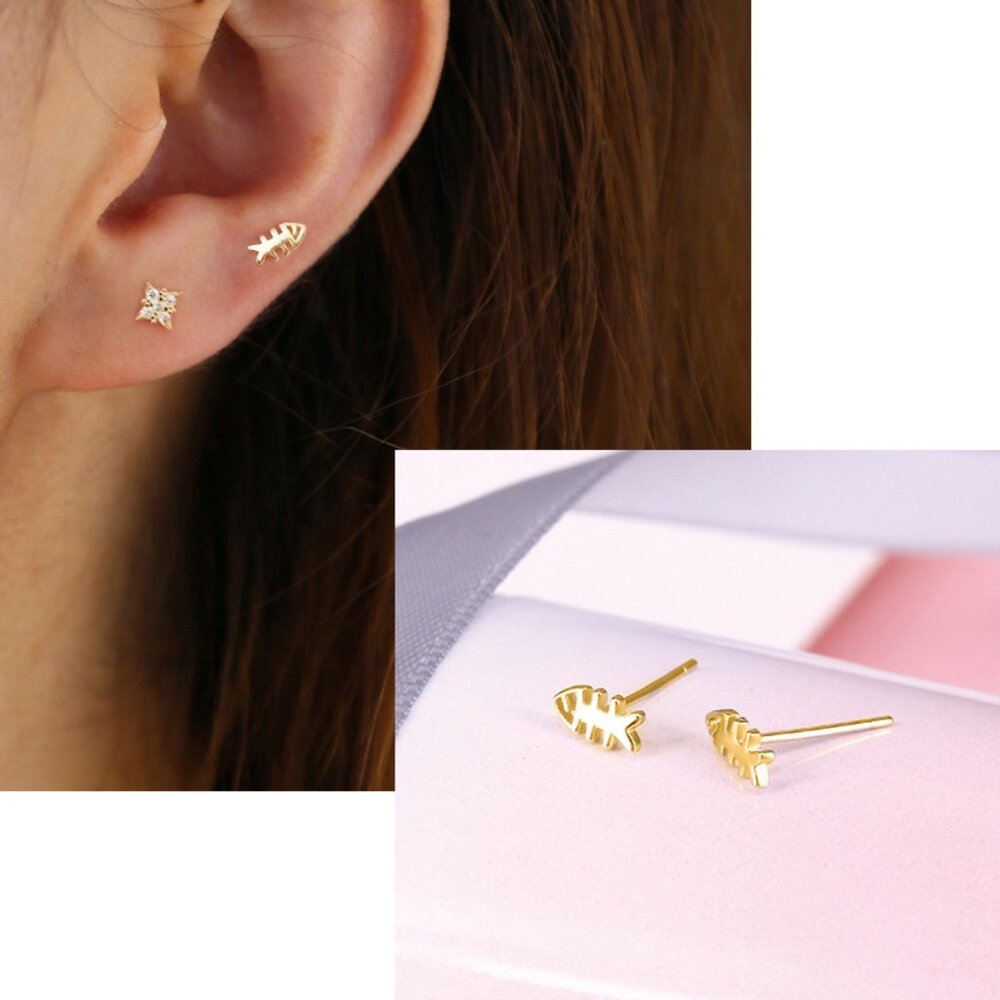 21141 925 Sterling Silver Fish Bone Tiny Stud Earrings | Minimalist Studs